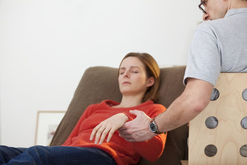 Can Hypnotherapy for Anxiety Help With Restlessness?